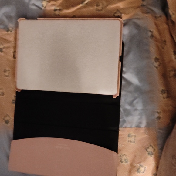 Kate Spade Pink magnetic tablet case 10" By 7" Magnetic Closure - Picture 3 of 8